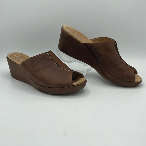 ROCKPORT BROWN LEATHER SIZE 11 WOMENS 3” HEEL SLIDE SANDALS - Picture 1 of 13